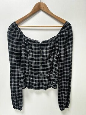 Hollister 100% Viscose Black White Plaid Long Sleeve Button Crop Blouse – Size M